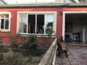 Satılır 4 otaqlı 150 m2 həyət evi Qaraçuxur