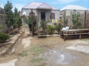 Satılır 3 otaqlı 3700 m2 bağ evi Maştağa