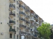 Satılır 3 otaqlı 72 m2 köhnə tikili Zabitlər parkı