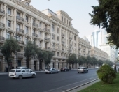 Satılır 3 otaqlı 115 m2 köhnə tikili Sahil m.
