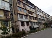 Satılır 1 otaqlı 40 m2 köhnə tikili Badamdar