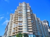 İcarəyə verilir 3 otaqlı 210 m2 yeni tikili Nizami m.