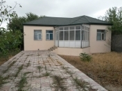 Satılır 3 otaqlı 120 m2 bağ evi Neftçilər m.