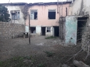 Satılır 3 otaqlı 239 m2 həyət evi 6 mkr