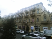 İcarəyə verilir 3 otaqlı 100 m2 ofis 28 May m.