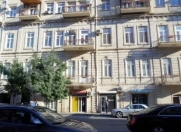 İcarəyə verilir 2 otaqlı 35 m2 ofis Ağ şəhər