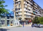 Satılır 3 otaqlı 80 m2 köhnə tikili Nəsimi m.
