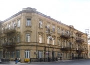 Satılır 3 otaqlı 150 m2 köhnə tikili İçəri Şəhər m.