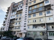 Satılır 4 otaqlı 110 m2 köhnə tikili Xəzər Universiteti