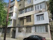 Satılır 2 otaqlı 45 m2 köhnə tikili Ayna Sultanova heykəli