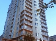 İcarəyə verilir 3 otaqlı 130 m2 yeni tikili Elmlər Akademiyası m.