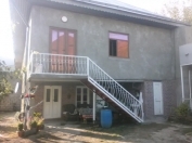 İcarəyə verilir 3 otaqlı 120 m2 həyət evi Şəki