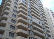 Satılır 4 otaqlı 137 m2 yeni tikili İnşaatçılar m.