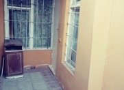 İcarəyə verilir 1 otaqlı 30 m2 həyət evi İnşaatçılar m.