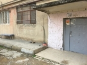 Satılır 2 otaqlı 60 m2 köhnə tikili Lökbatan