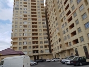 Satılır 3 otaqlı 97 m2 yeni tikili Səbail r.