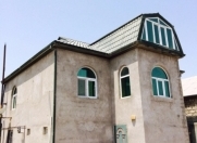 Satılır 4 otaqlı 250 m2 həyət evi Binə