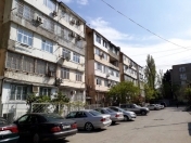 Satılır 5 otaqlı 4 m2 köhnə tikili 4 mkr