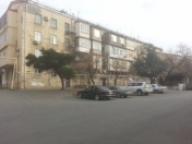 Satılır 2 otaqlı 62 m2 köhnə tikili Qara Qarayev m.