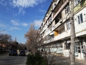 Satılır 4 otaqlı 106 m2 köhnə tikili 8 km