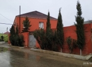 Satılır 3 otaqlı 200 m2 həyət evi Novxanı