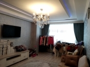 Satılır 3 otaqlı 90 m2 yeni tikili İnşaatçılar m.