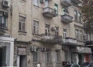 Satılır 3 otaqlı 105 m2 köhnə tikili Sahil bağı