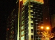 İcarəyə verilir 3 otaqlı 130 m2 yeni tikili Crystal Plaza