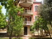 Satılır 8 otaqlı 400 m2 həyət evi Bakıxanov