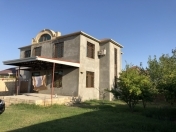 Satılır 4 otaqlı 268 m2 bağ evi Fatmayı