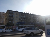 İcarəyə verilir 2 otaqlı 50 m2 köhnə tikili İnşaatçılar m.