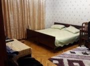 Satılır 3 otaqlı 75 m2 köhnə tikili Nərimanov heykəli