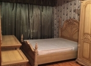 Satılır 2 otaqlı 65 m2 köhnə tikili Azadlıq prospekti m.