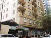 Satılır 4 otaqlı 213 m2 yeni tikili Nizami m.