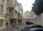 Satılır 3 otaqlı 70 m2 yeni tikili Xarici İşlər Nazirliyi