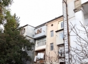 İcarəyə verilir 1 otaqlı 35 m2 köhnə tikili Gənclik m.