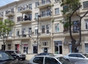İcarəyə verilir 2 otaqlı 80 m2 obyekt Şah İsmayıl Xətai m.