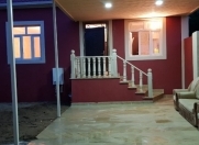 Satılır 3 otaqlı 200 m2 həyət evi Buzovna