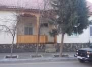 Satılır 2 otaqlı 70 m2 həyət evi Göygöl