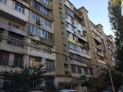 Satılır 3 otaqlı 80 m2 köhnə tikili 8 mkr