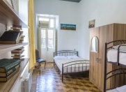 İcarəyə verilir 1 otaqlı 20 m2 köhnə tikili Dənizkənarı Milli park