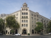 İcarəyə verilir 3 otaqlı 80 m2 ofis Heydər Əliyev sarayı