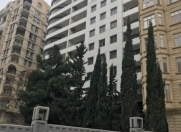 İcarəyə verilir 4 otaqlı 215 m2 yeni tikili Sahil m.