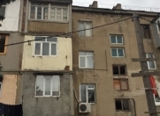 Satılır 4 otaqlı 93 m2 köhnə tikili Xalqlar Dostluğu m.