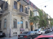 İcarəyə verilir 2 otaqlı 30 m2 köhnə tikili Səməd Vurğun parkı