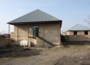 Satılır 3 otaqlı 3000 m2 həyət evi Qəbələ