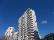 Satılır 3 otaqlı 132 m2 yeni tikili İnşaatçılar m.