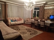 Satılır 2 otaqlı 103 m2 yeni tikili Nizami m.