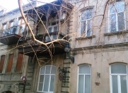 İcarəyə verilir 3 otaqlı 60 m2 köhnə tikili İçəri Şəhər m.