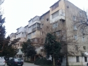 Satılır 1 otaqlı 40 m2 köhnə tikili Flame Towers